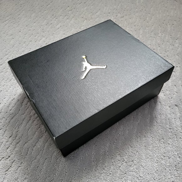 Child Size 3Y - Air Jordan 11 Retro Low Bred (PS) - FV5116-006 - AUTHENTIC NEW! - Picture 8 of 9